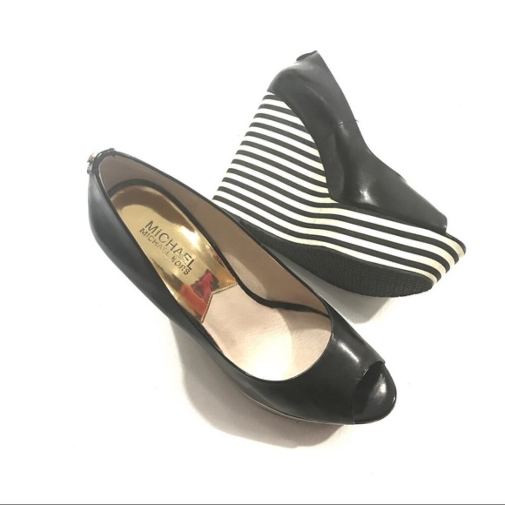 MICHAEL KORS Black Patent Leather Adalia Heels 95